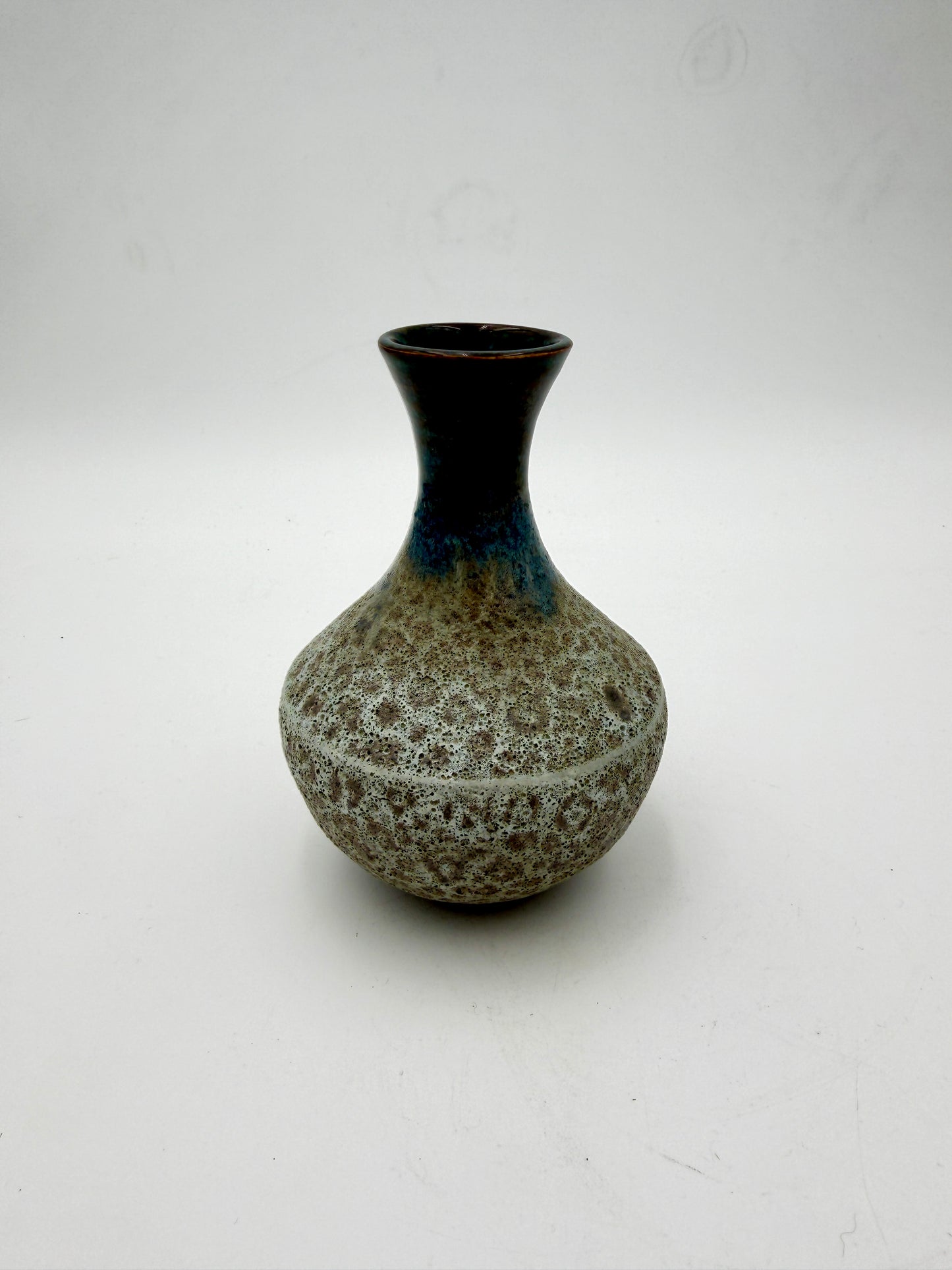 Alkimia Stoneware | Frost Vessel
