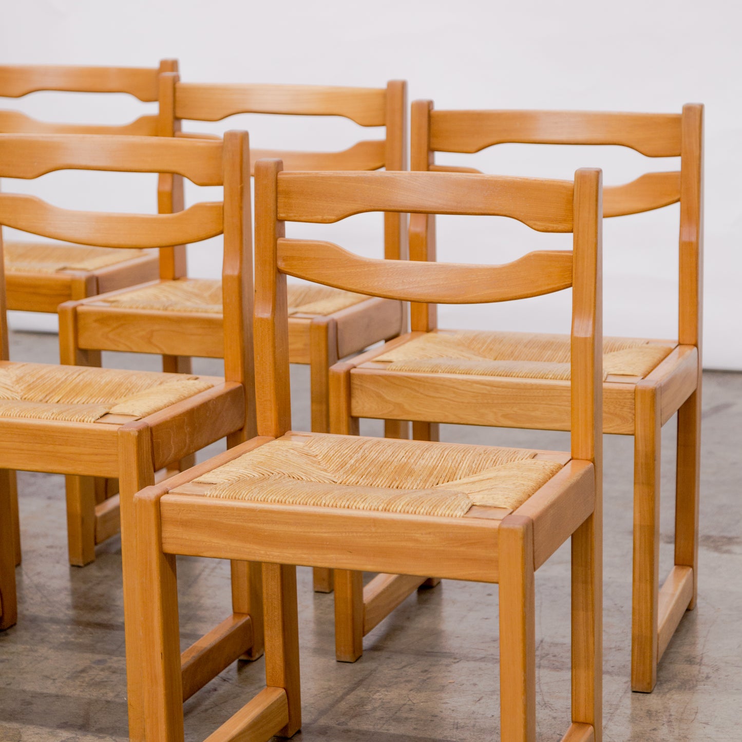 Maison Regain | Brutalist Elm + Rush Dining Chairs