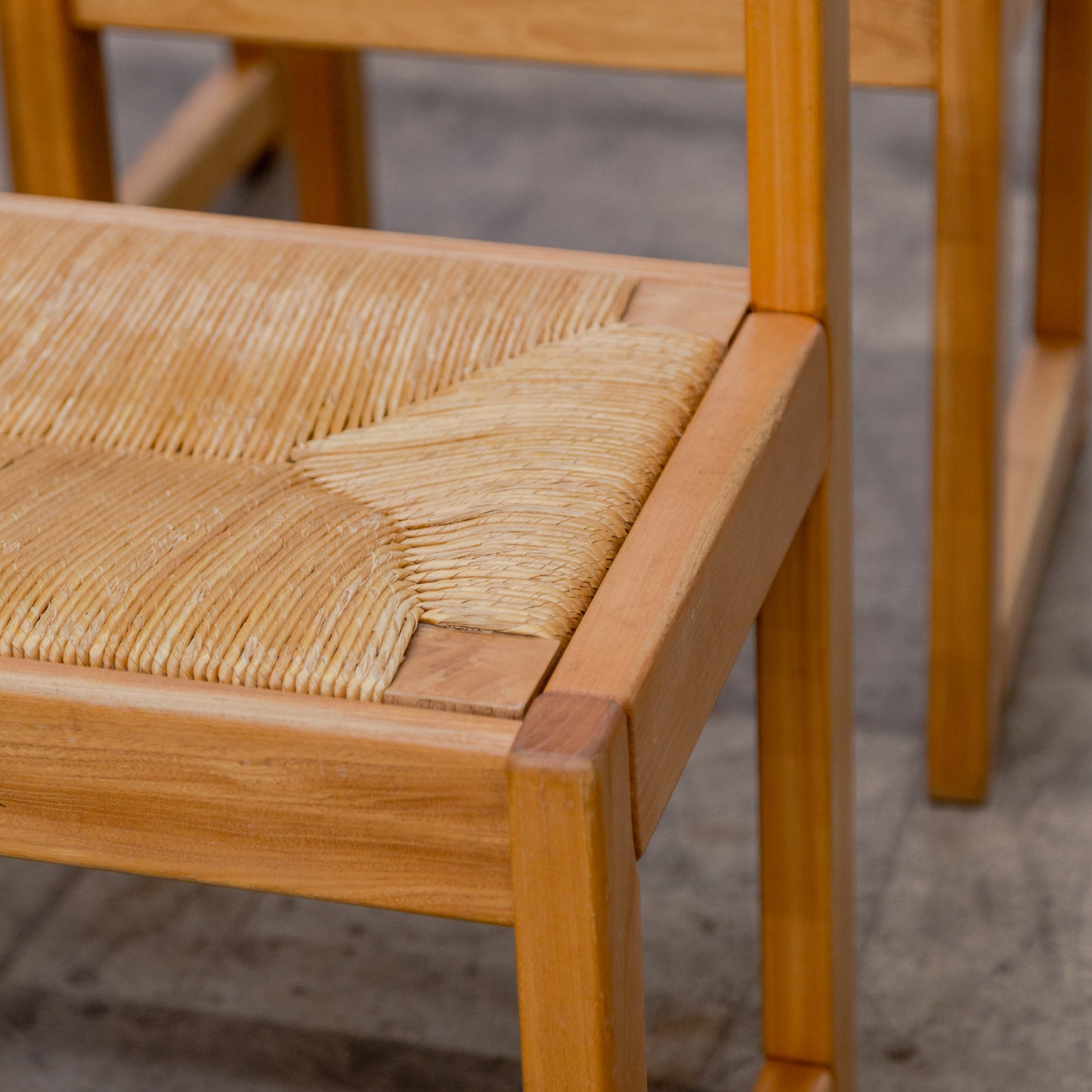 Maison Regain | Brutalist Elm + Rush Dining Chairs
