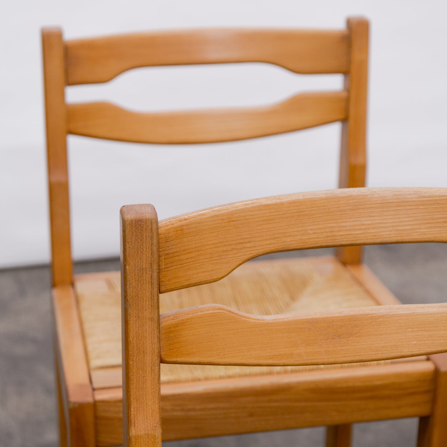 Maison Regain | Brutalist Elm + Rush Dining Chairs
