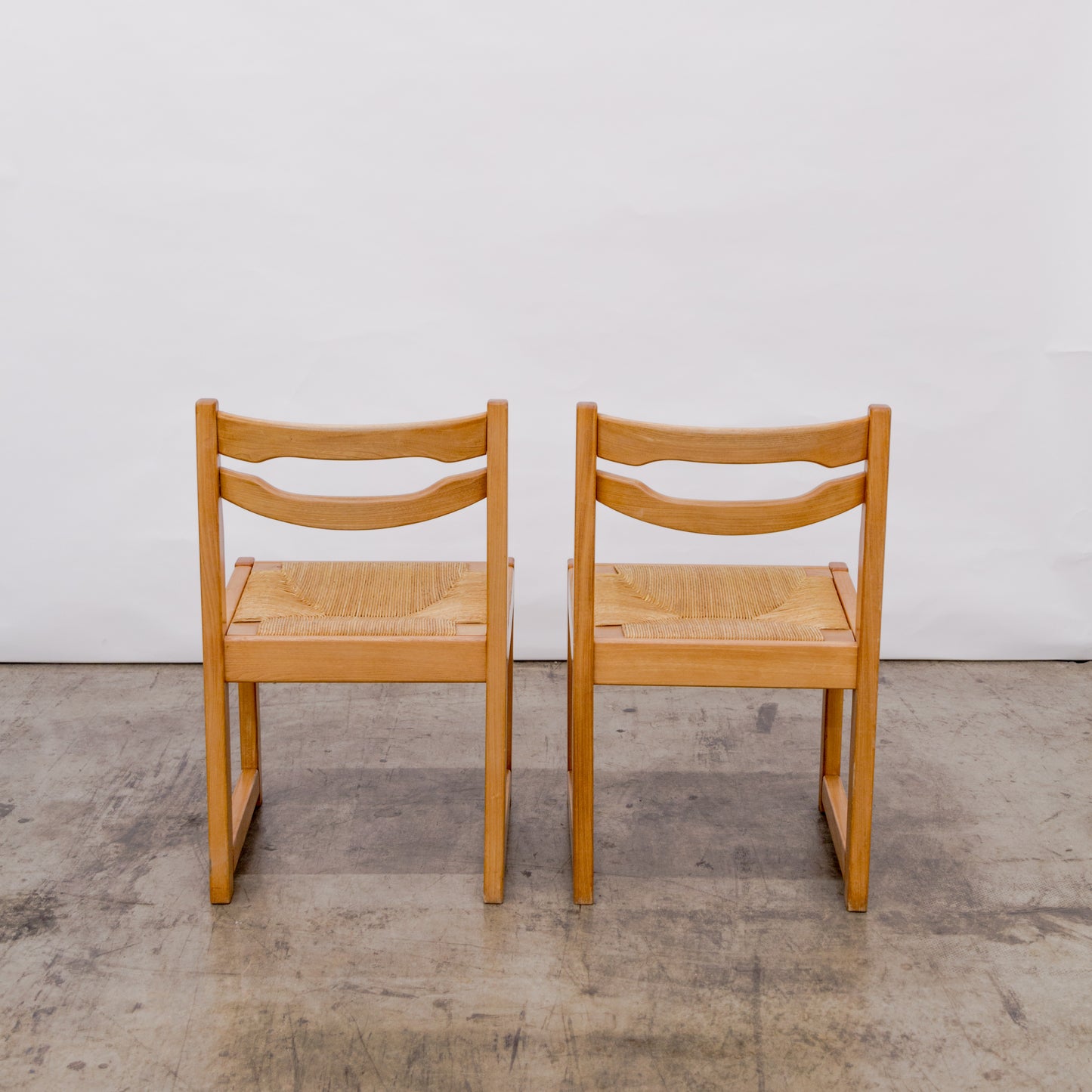Maison Regain | Brutalist Elm + Rush Dining Chairs