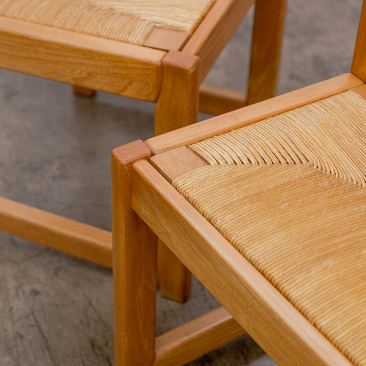 Maison Regain | Brutalist Elm + Rush Dining Chairs