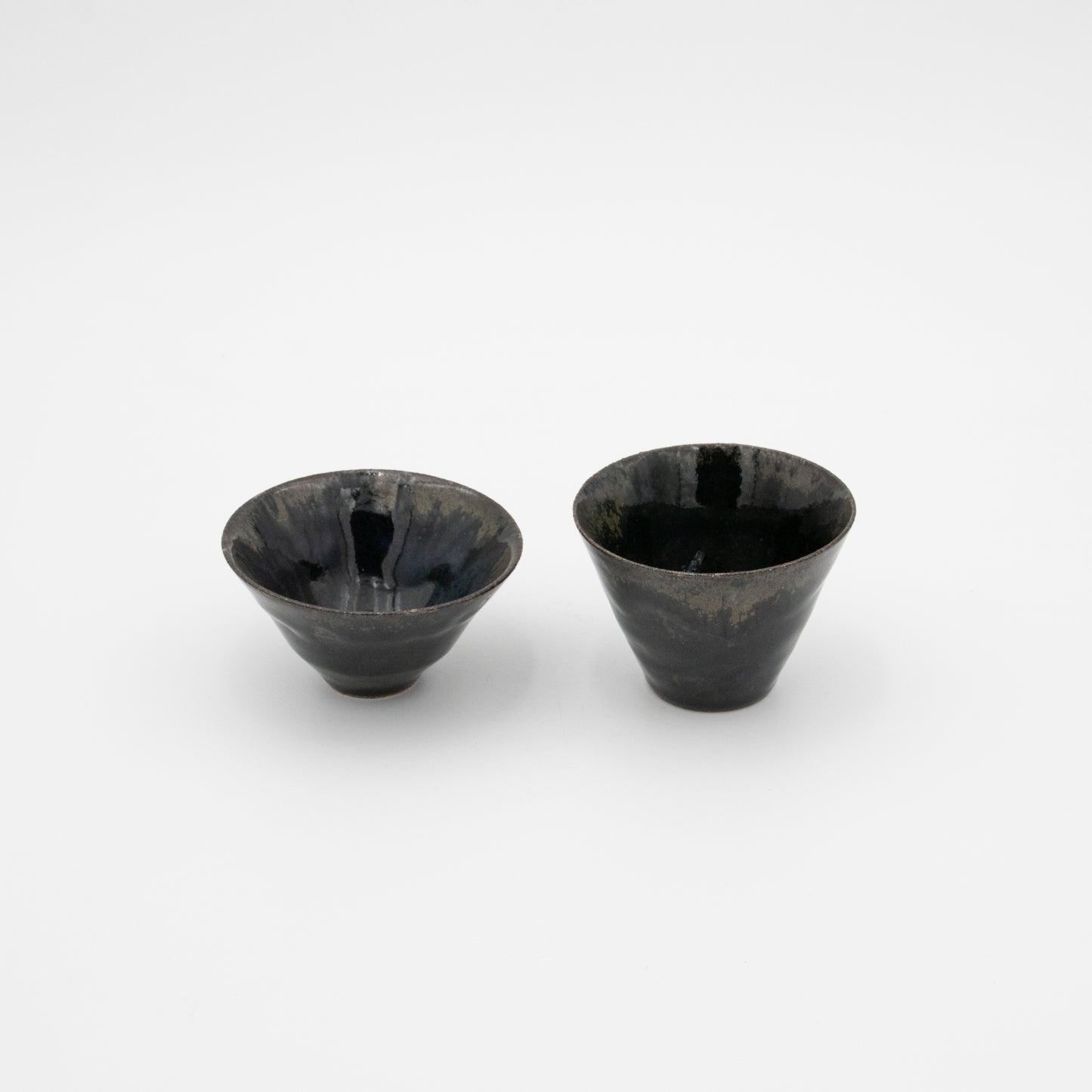 Lee Kawasaki | Black Sake Cups