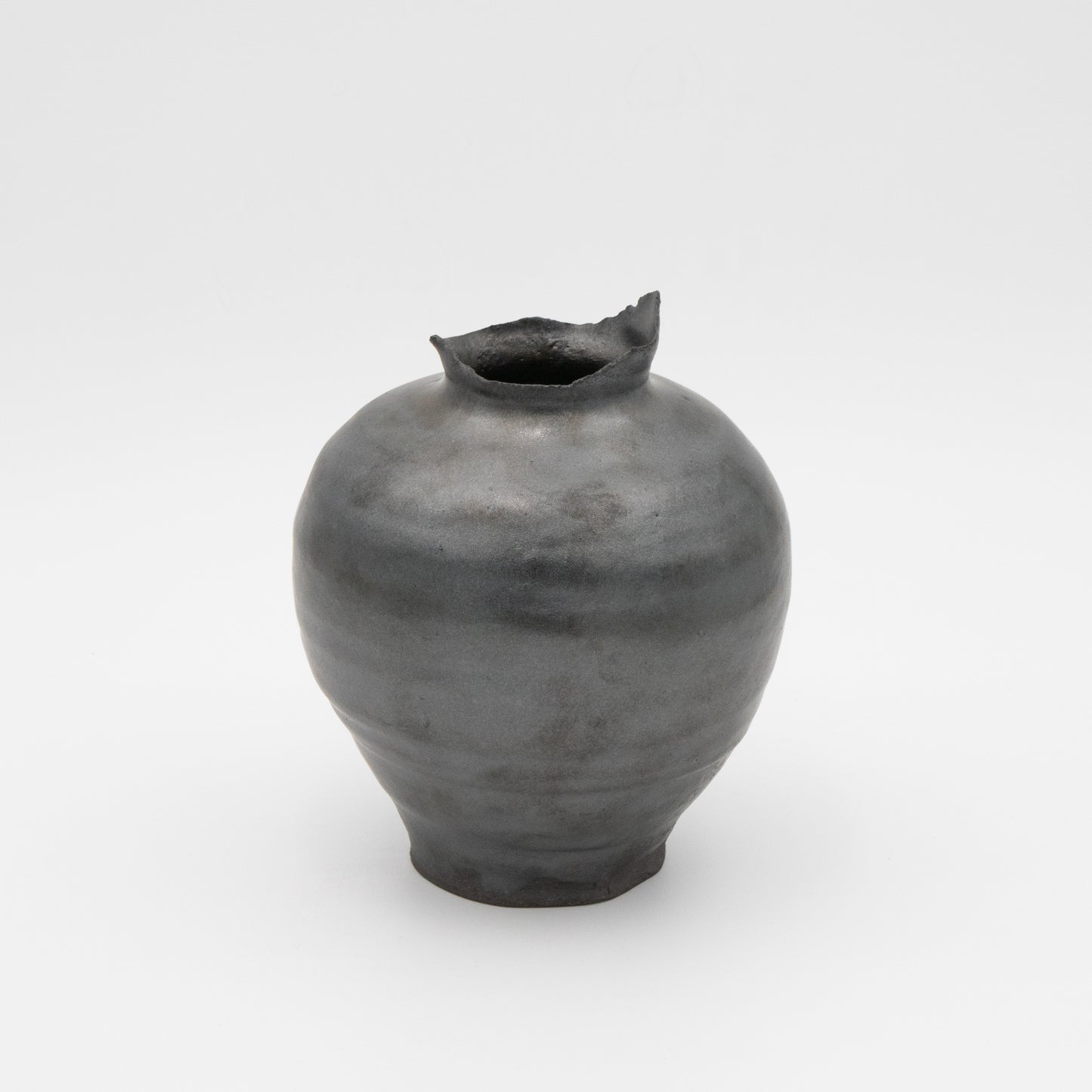 Lee Kawasaki | Rough Top Matte Black Vessel