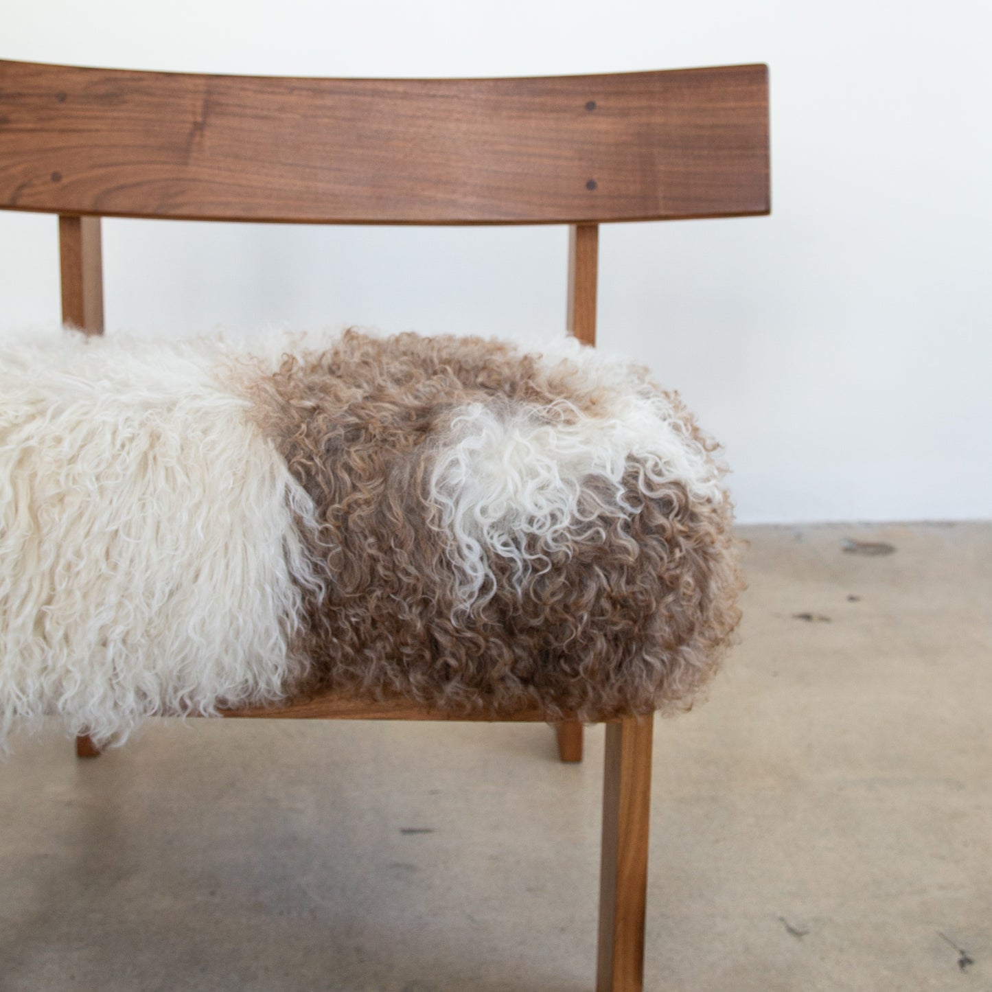 Dusty Deco | Easy Chair