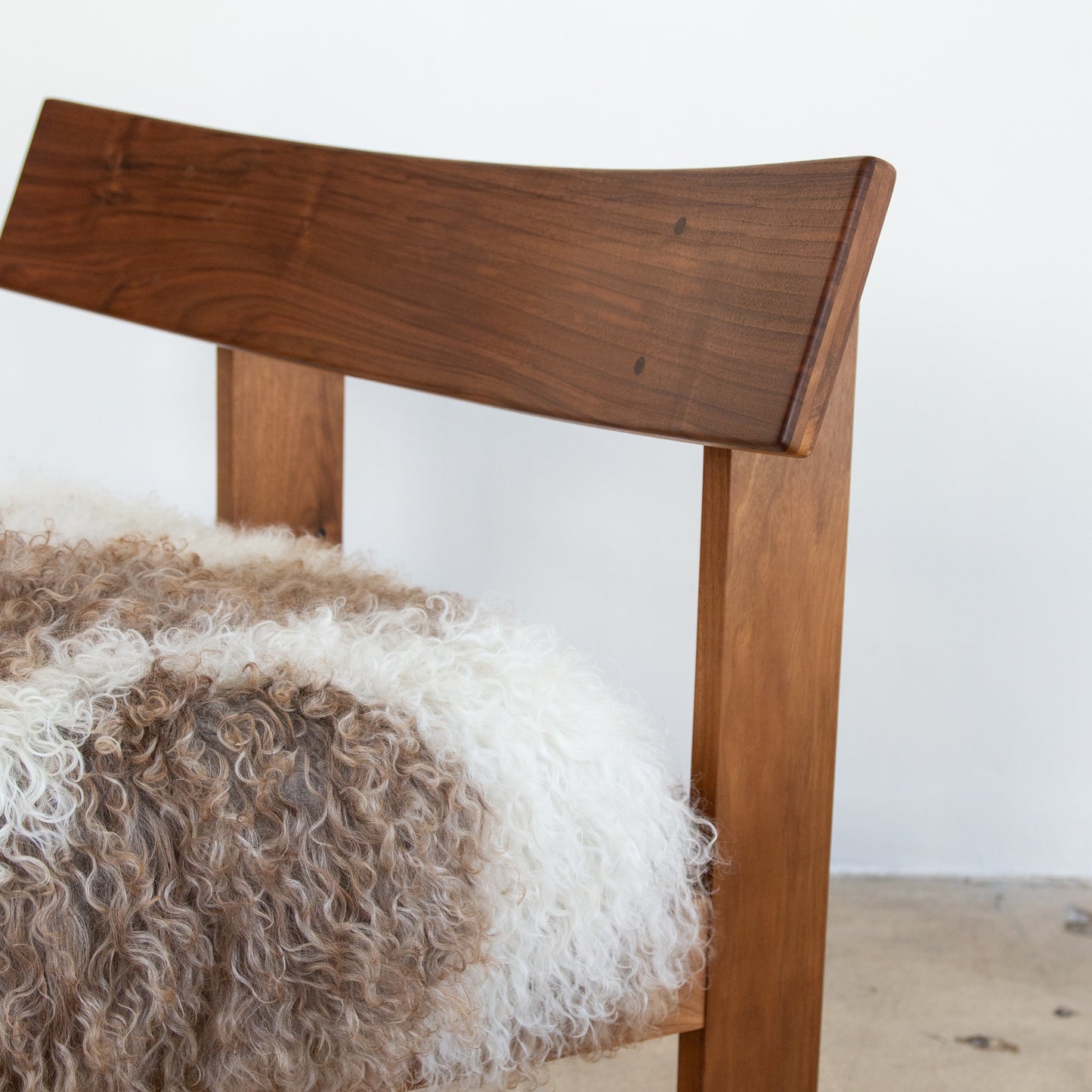 Dusty Deco | Easy Chair