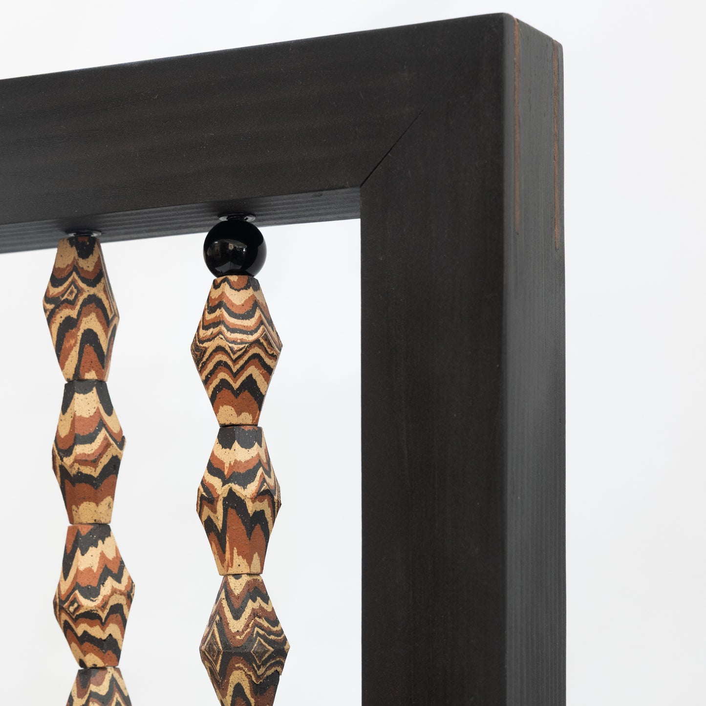 Hyunuko | Bead Screen - Black Frame