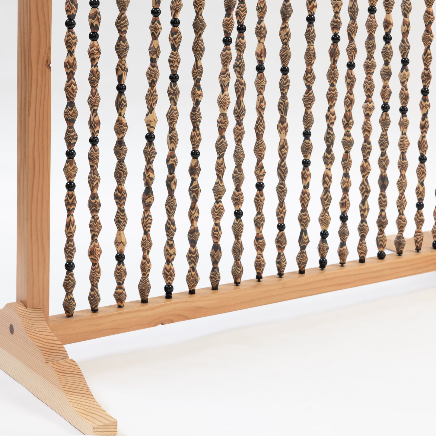 Hyunuko | Bead Screen - Light Frame