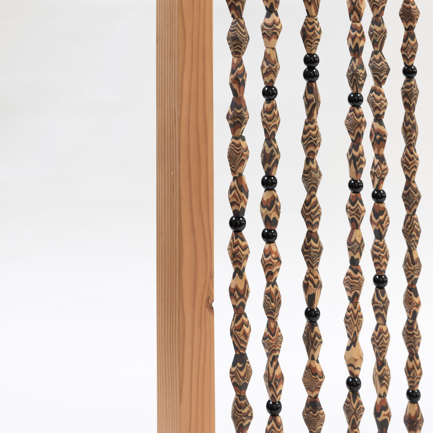 Hyunuko | Bead Screen - Light Frame