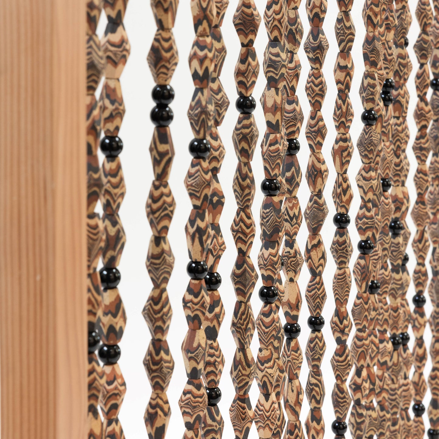 Hyunuko | Bead Screen - Light Frame