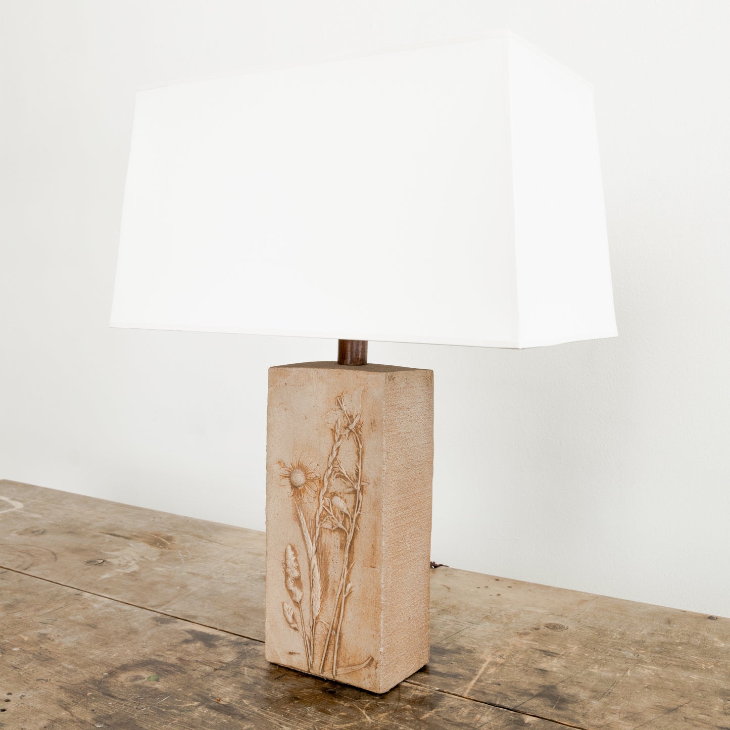 Floral Relief Table Lamp