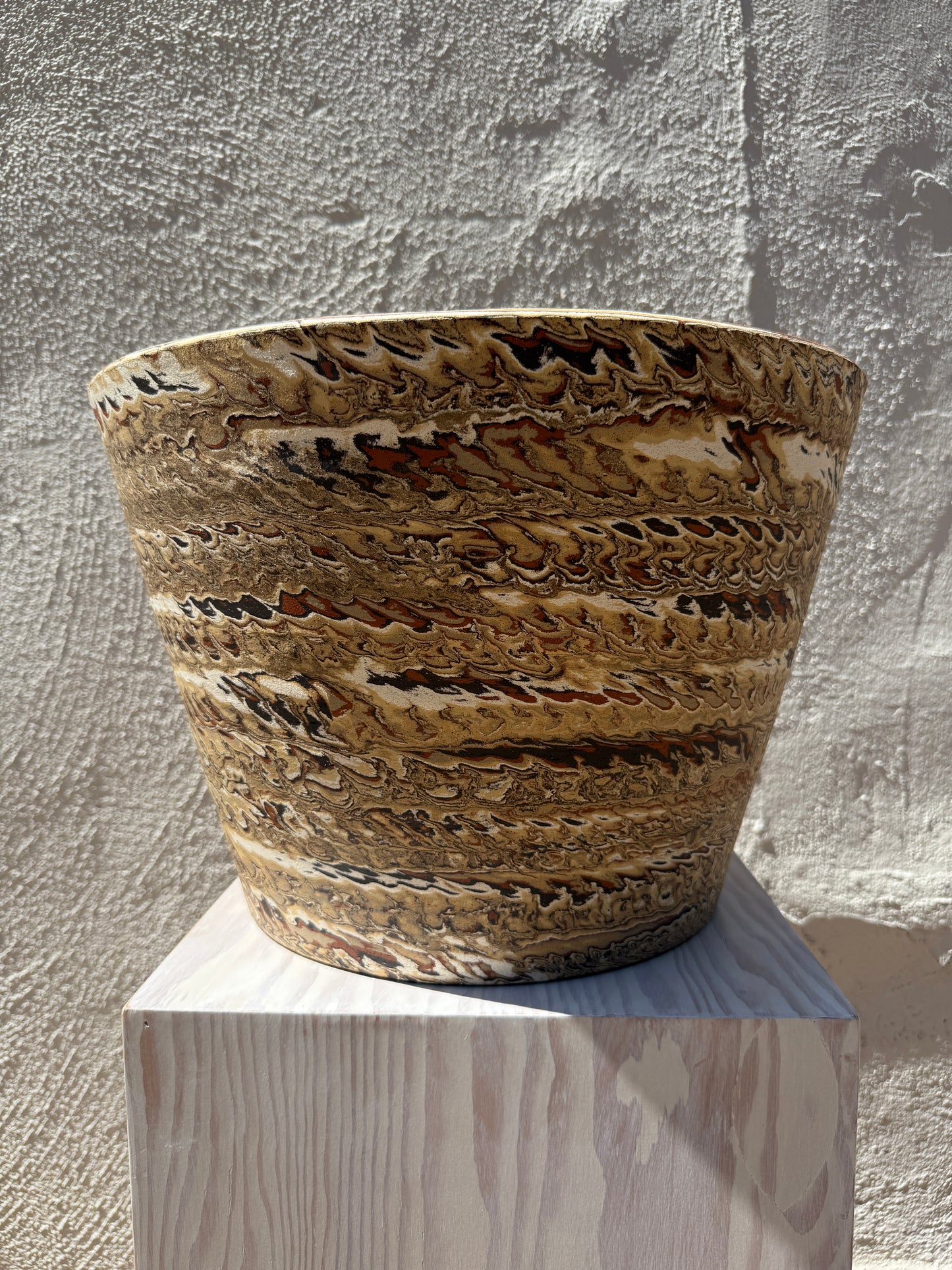 Hyunuko | V-Shaped Mongi Planter