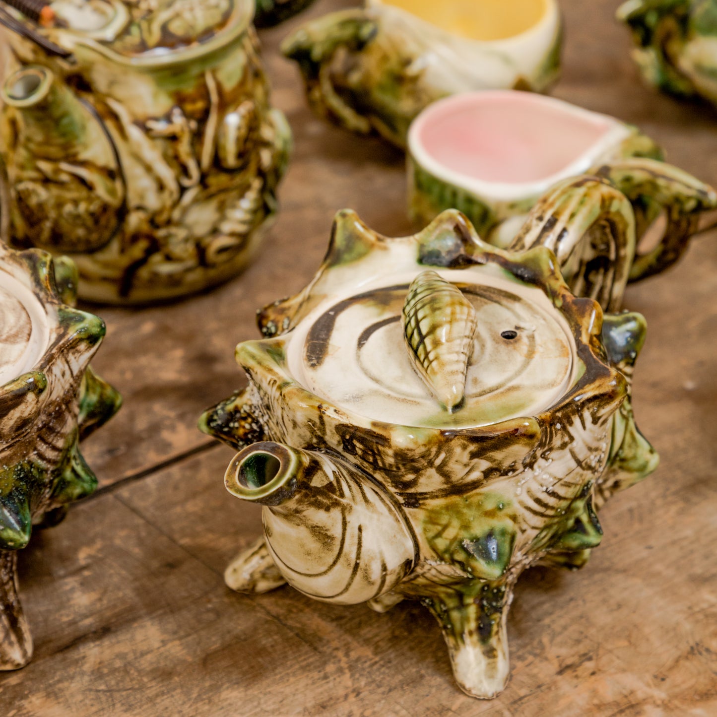 Majolica Porcelain Conch Set