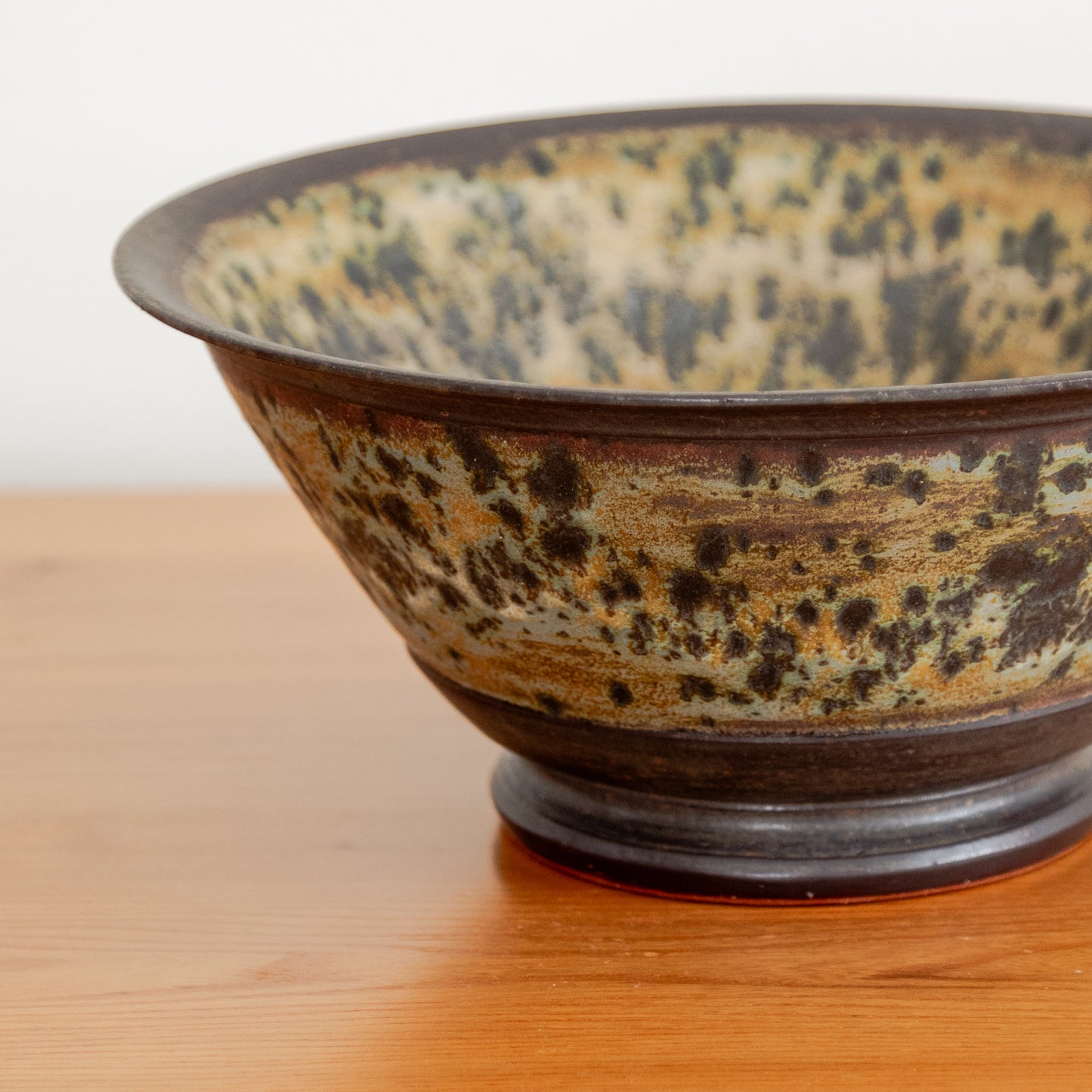 Lukas Weyandt | Tapered Stoneware Bowl