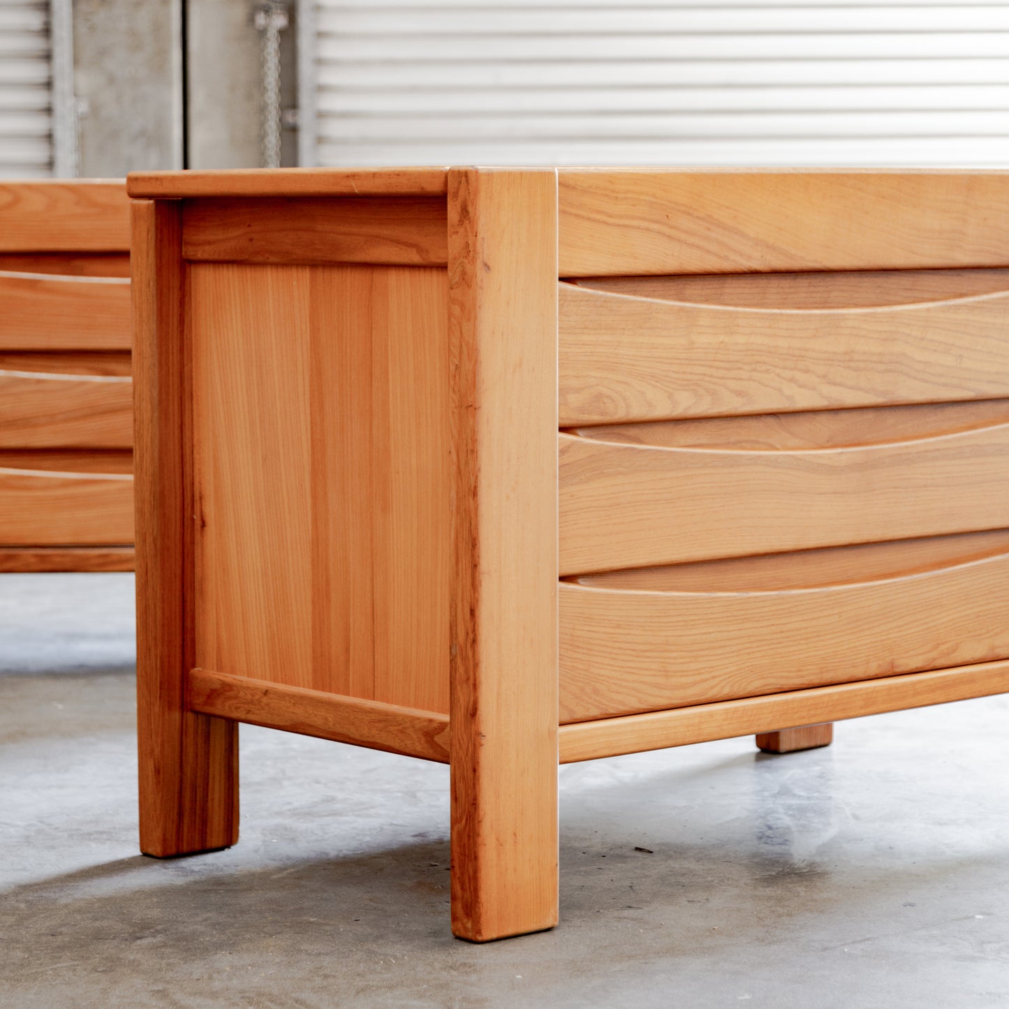 Maison Regain | Elm Wood Chests