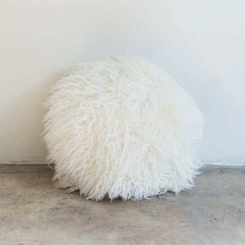 'The Cruinn' Round Sheepskin Pillow - Cream