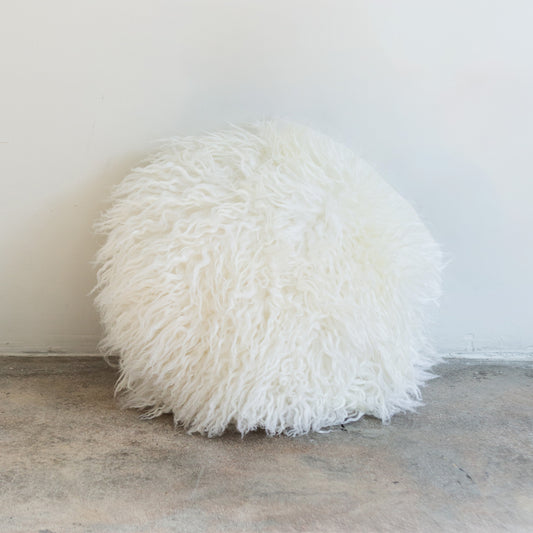 'The Cruinn' Round Sheepskin Pillow - Cream