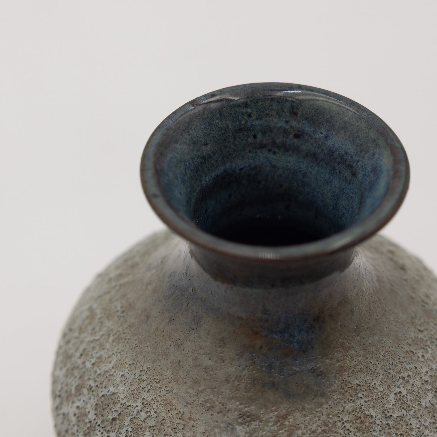 Alkimia Stoneware | Frost Vessel