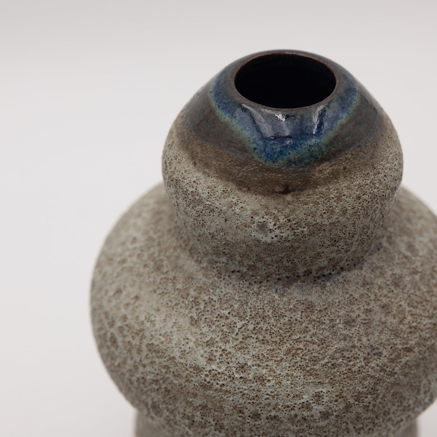Alkimia Stoneware | Frost Vessel