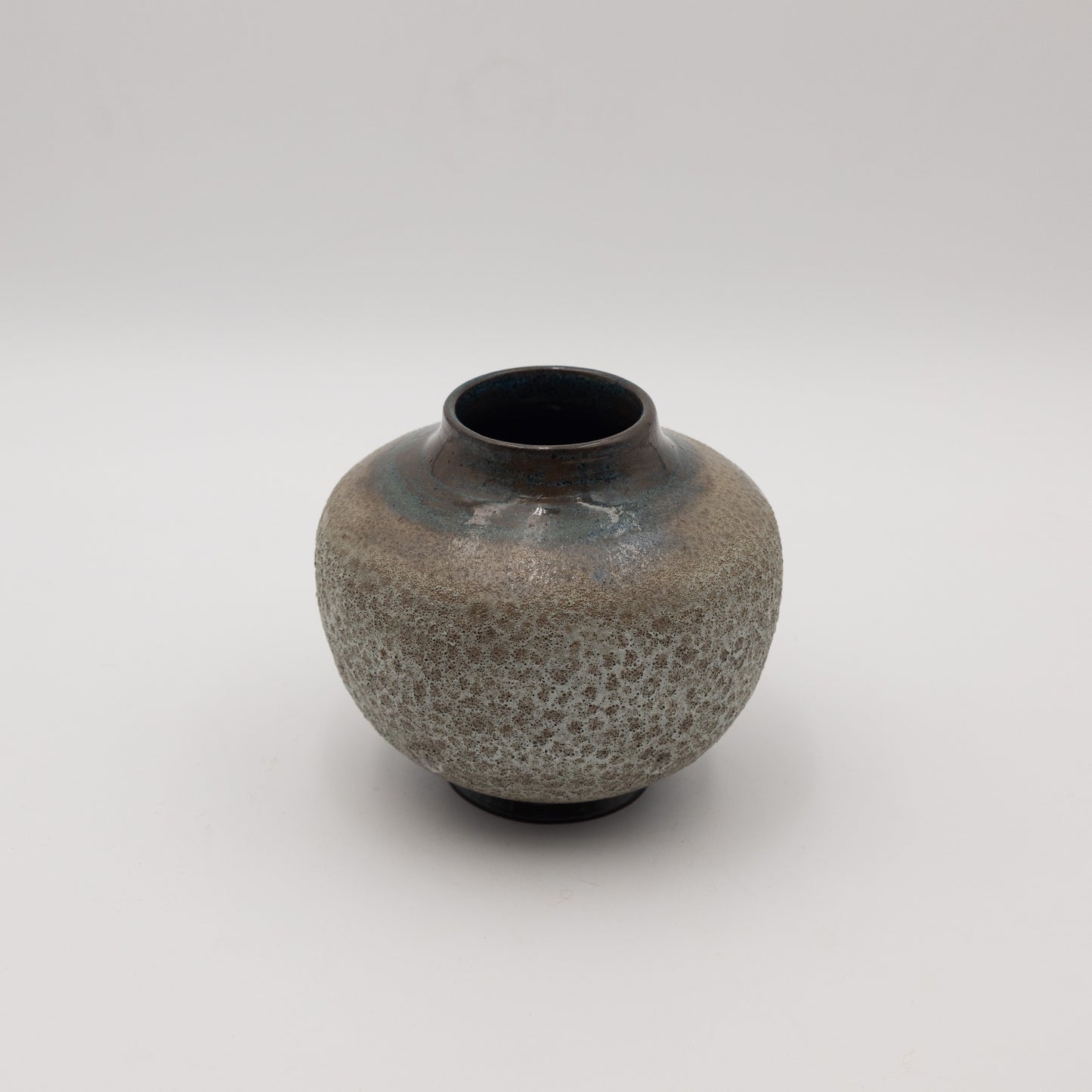 Alkimia Stoneware | Frost Vessel